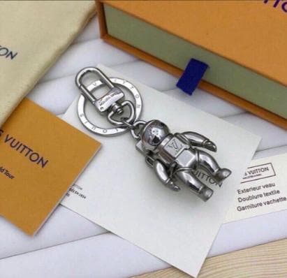 LOUIS VUITTON 宇宙飛行士 スペースマン キーリング キーホルダー