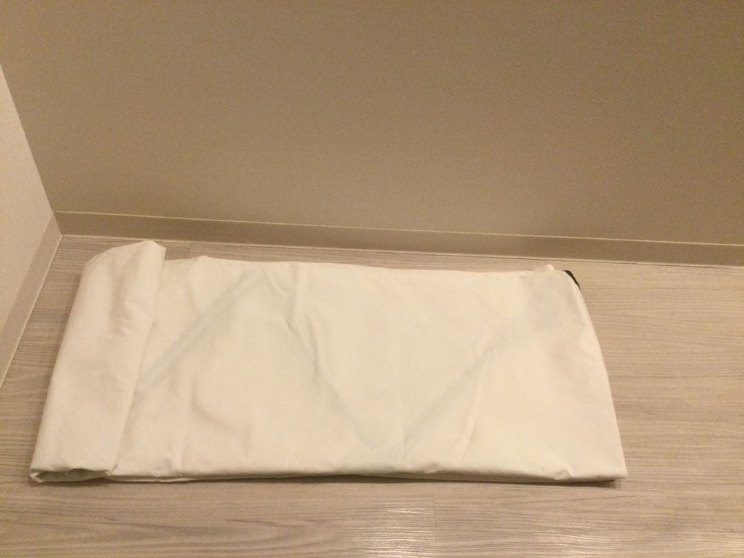 Telo Tarp テーロタープlooks ルックス　ホワイト