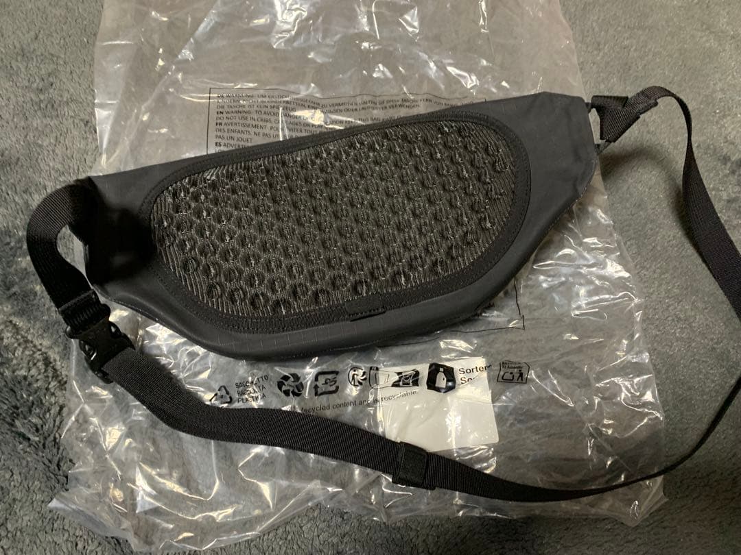 アークテリクス　グランヴィルクロスボディバッグ