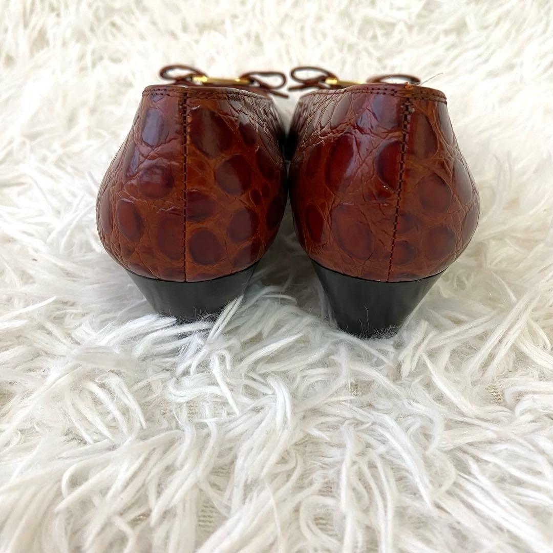 極美品✨サルバトーレフェラガモ クロコ型押 ヴァラリボン パンプス 茶