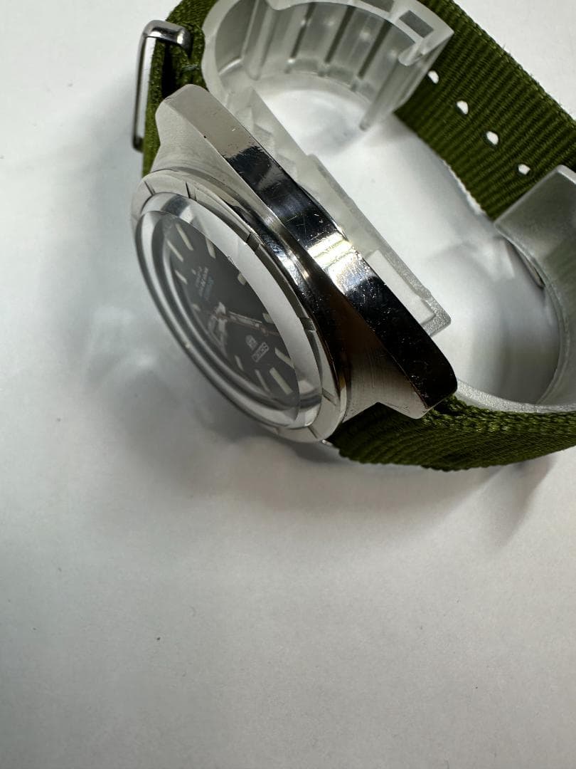 SEIKO ファイブスポーツ 6119-8140 エンジンターンドベゼル 稼働品