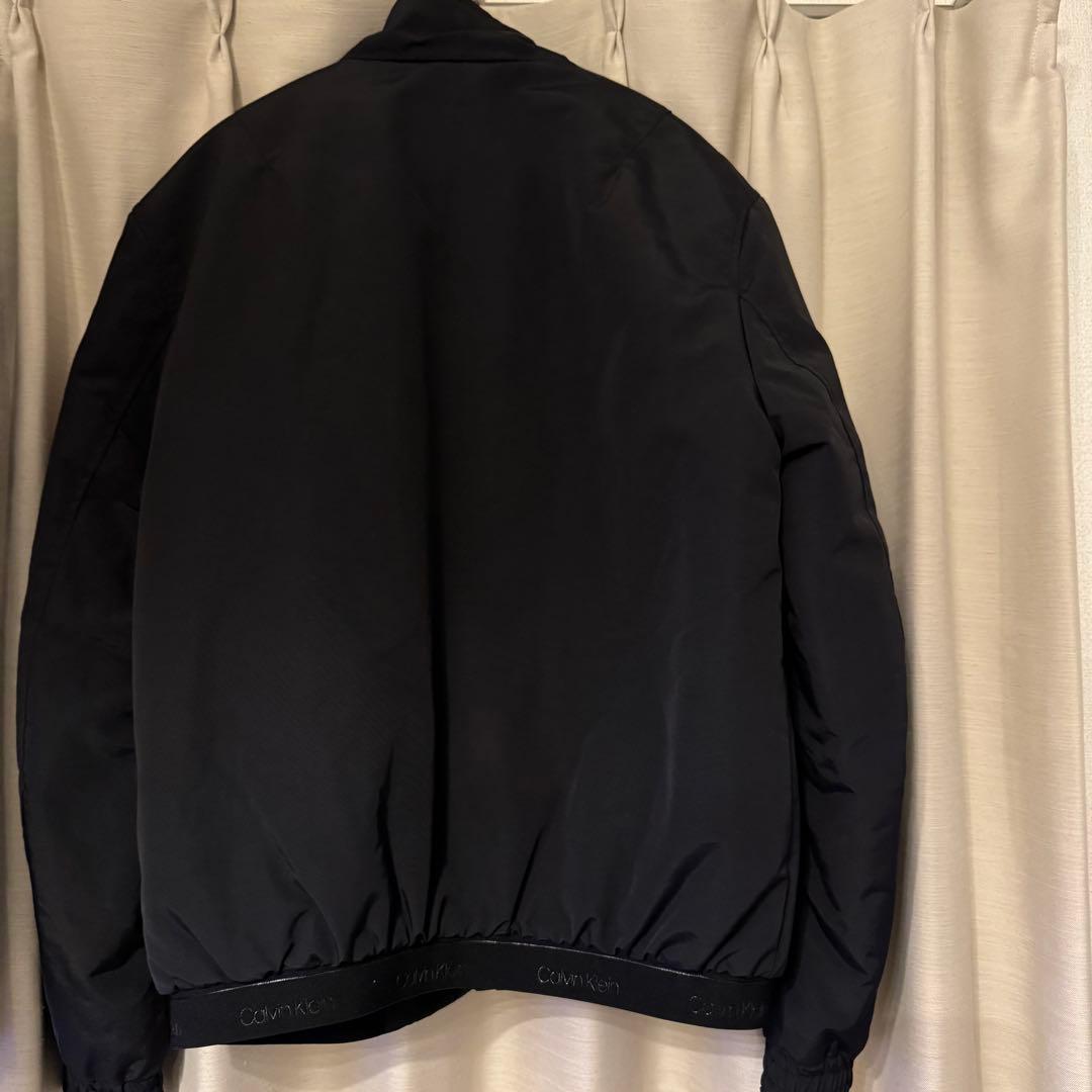   エッセンシャル パデッド ブルゾン