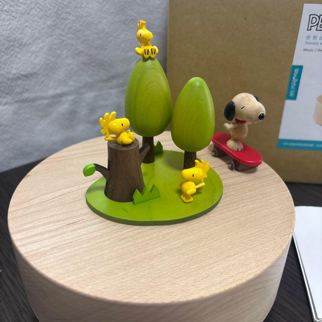 PEANUTS ピーナッツ　スヌーピー オルゴール 木製