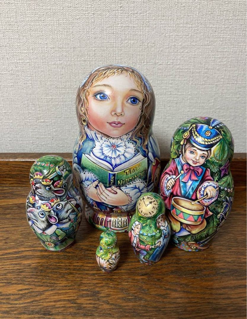 ロシア雑貨☆くるみ割り人形 マトリョーシカNutcrackerミラ作