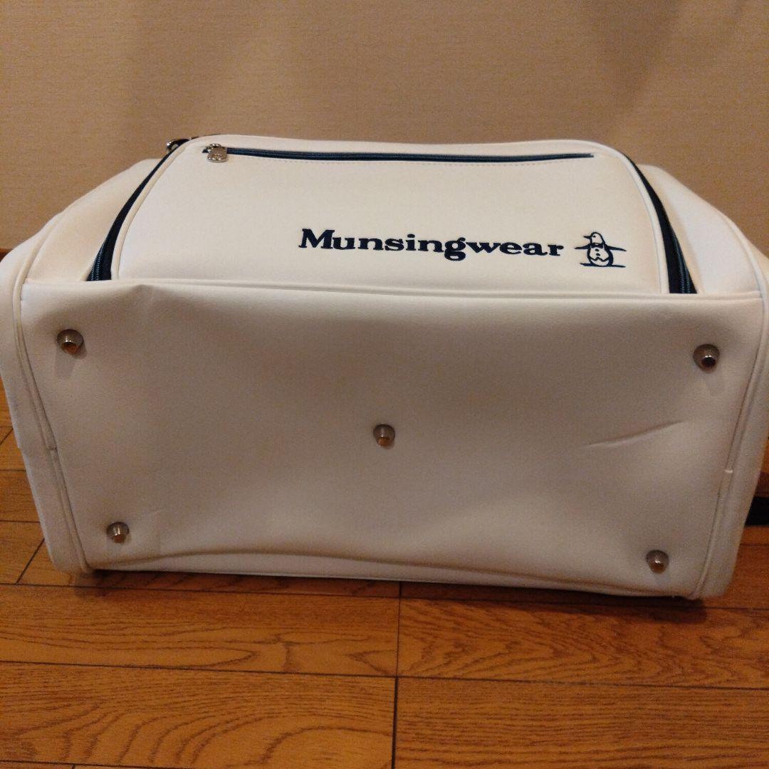 マンシングウェア　ボストンバッグ　★新品未使用！！★