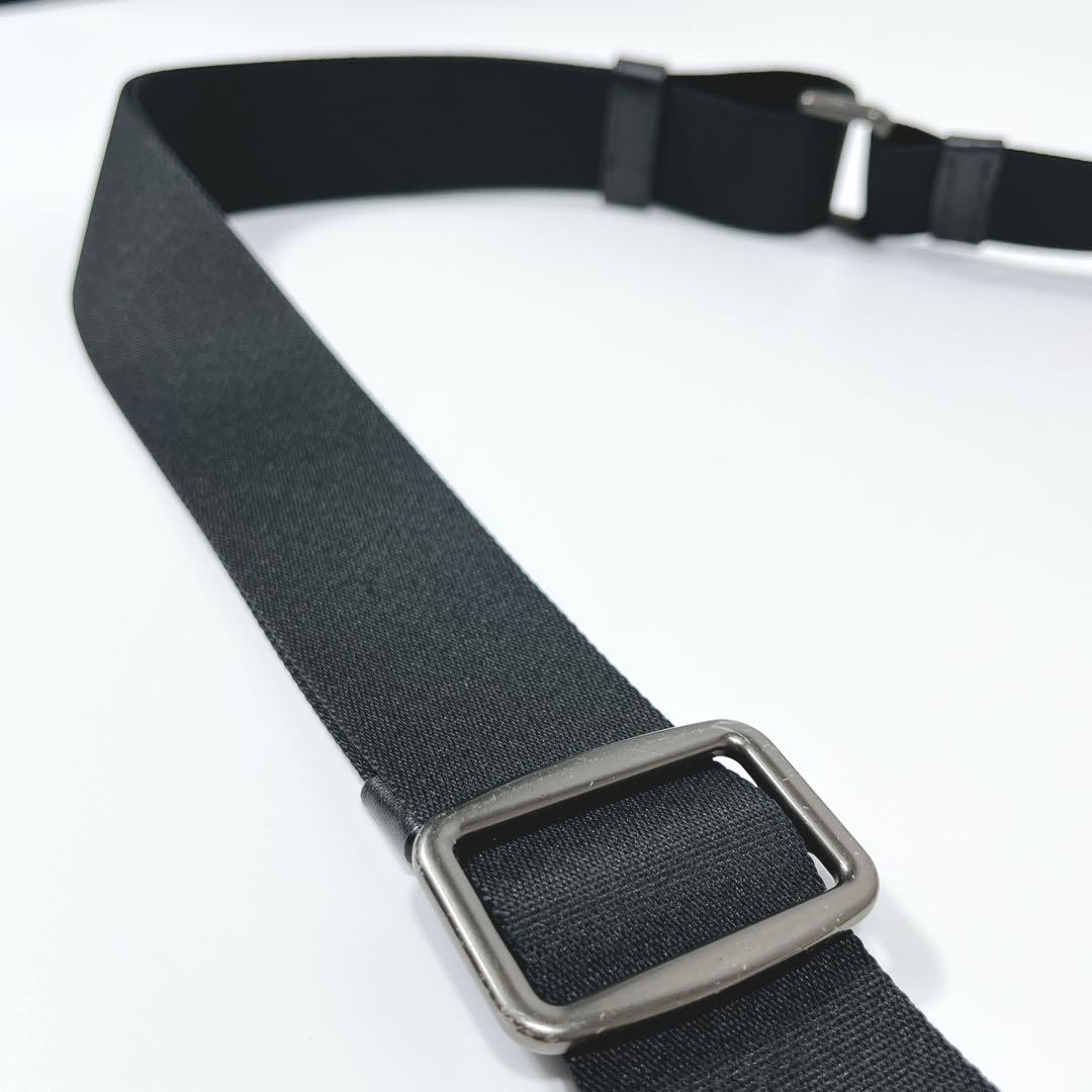 COACH コーチ ワンショルダーバッグ ロゴ型押し 大容量 パンチング 白