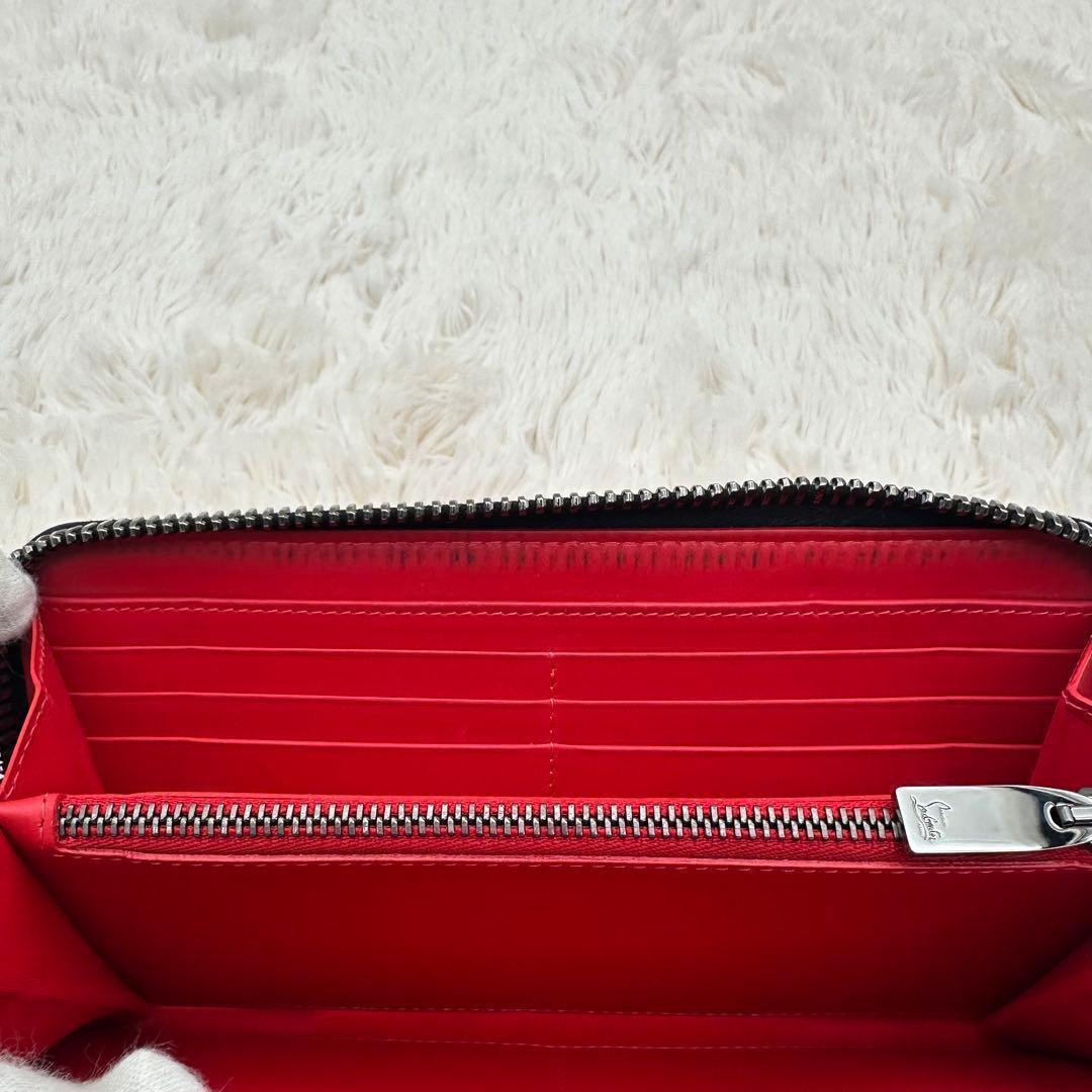 ✨美品✨ルブダン　長財布　ラウンドジップ　ラバーソール　デカロゴ　レザー　黒　赤