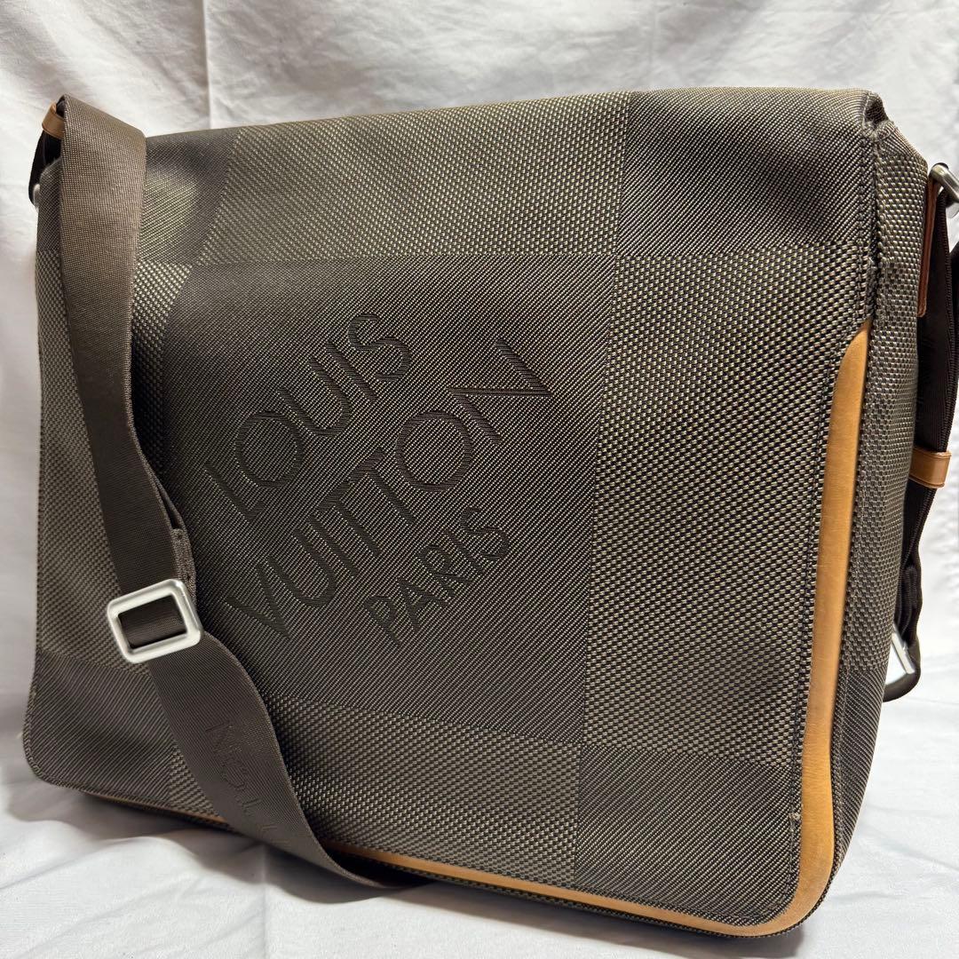 A4 ルイヴィトン　メッセンジャーバッグ　メサジュ　ダミエ　ジュアン