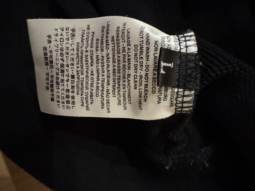 BALENCIAGA ブラックパーカー Lサイズ