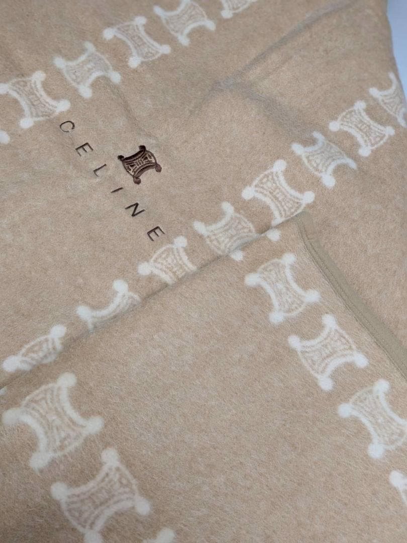 新品◆CELINE セリーヌ ウール100％毛布 140cm × 200cm