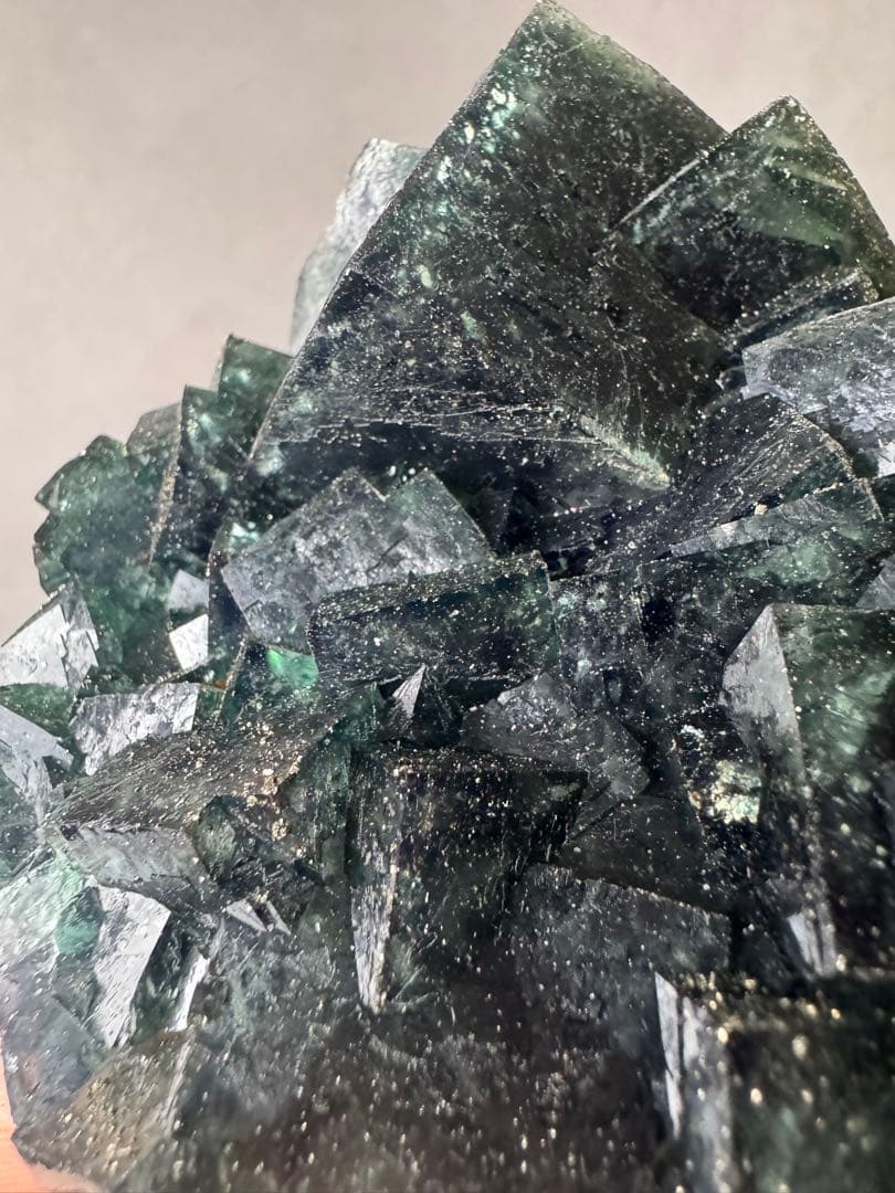 hopeナミビア月光フローライトコレクターピース ＆キラキラパイライト共生