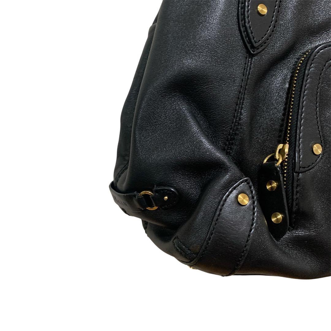 lururu★角擦れ無し美品★COLE HAAN★レザー素材機能的なバッグ