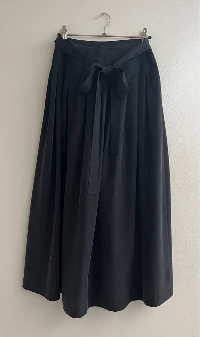 yoli◯silk tuck skirt