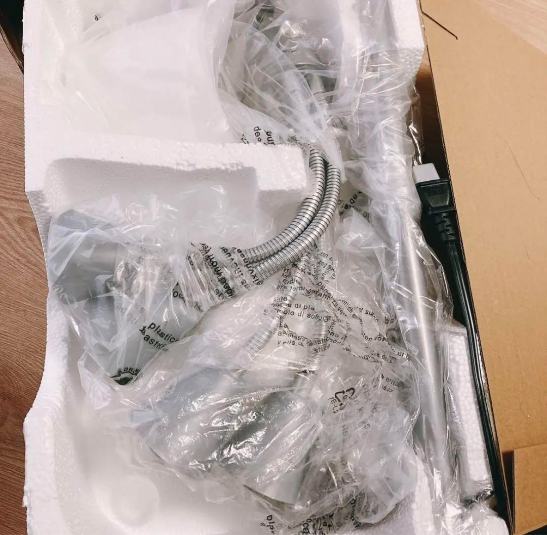 メデューサ シルバー フロアランプ シェードつき ホワイト リビング ランプ