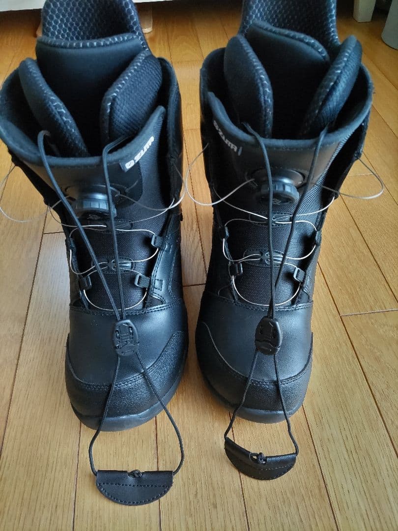 美品 27 スノーボードブーツ