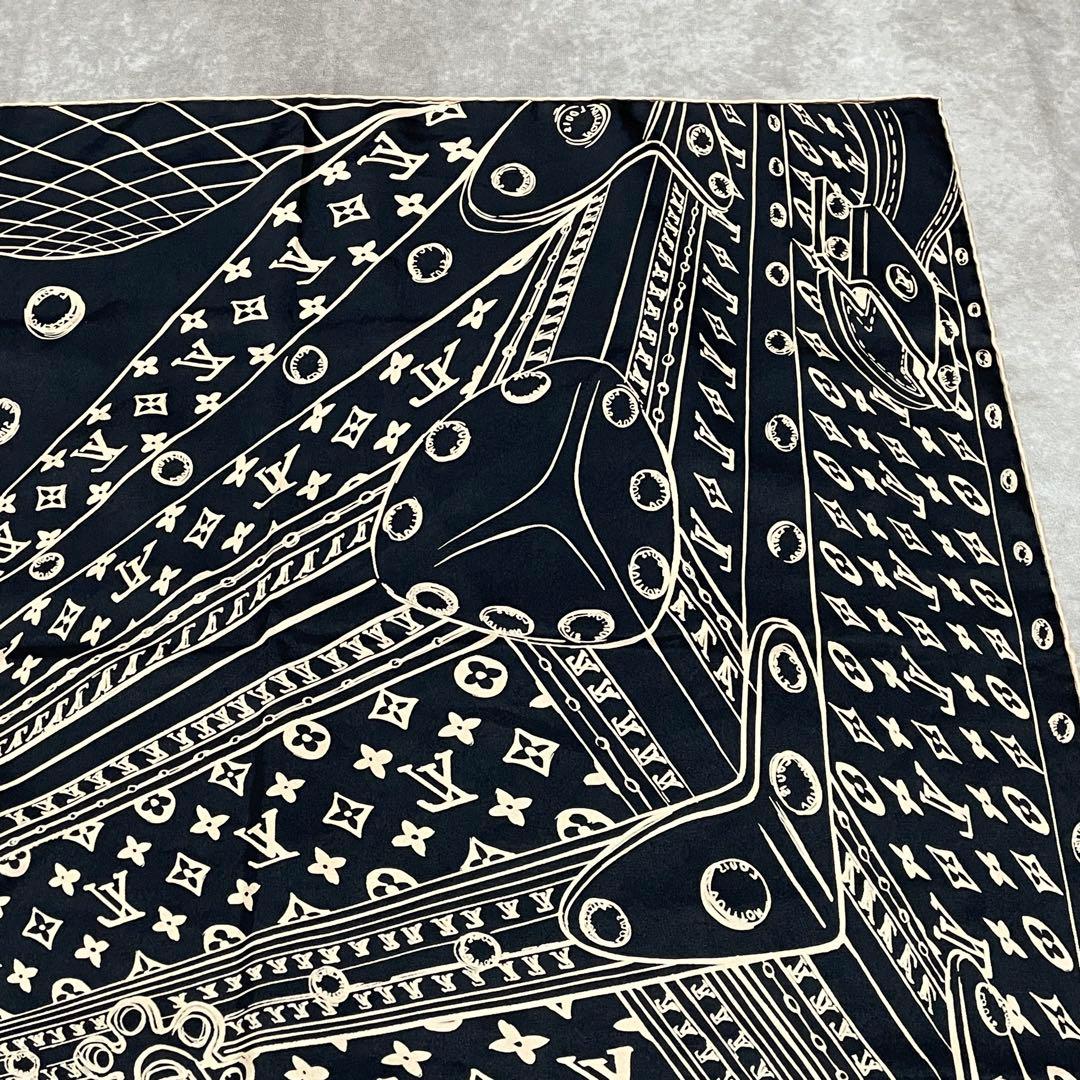 希少　ルイヴィトン　LOUIS VUITTON　トランクモチーフ　スカーフ