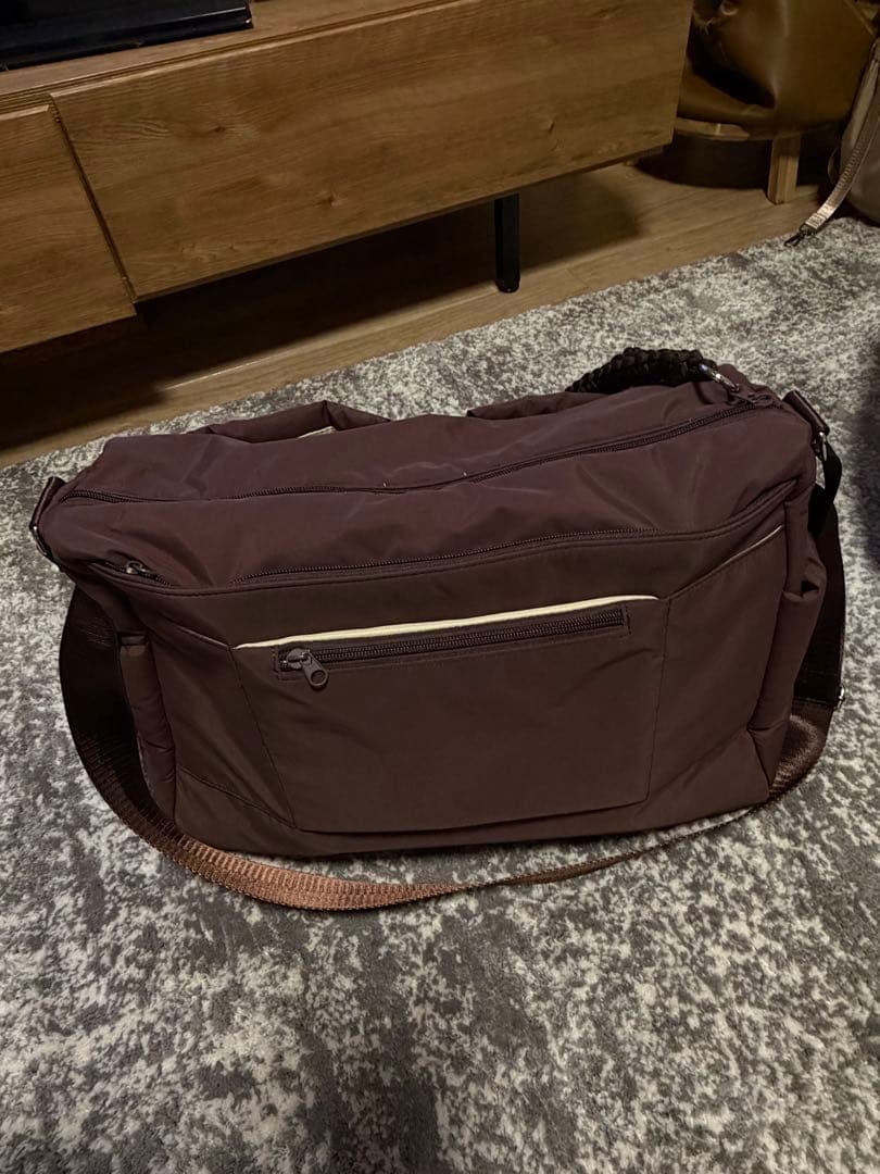 ジュメロ　パファーショルダーバッグ　ブラウン