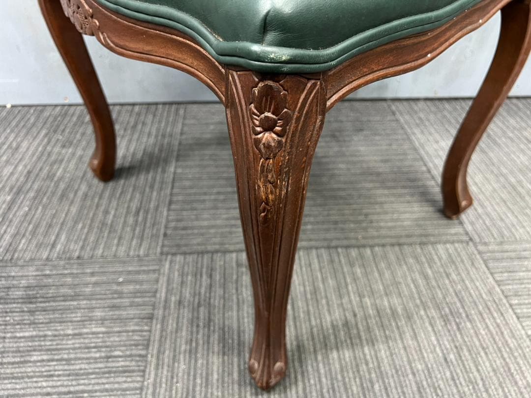 1058◆格安配送地域あり◆ イーセンアーレン ◆ダイニングチェアー◆ロビー