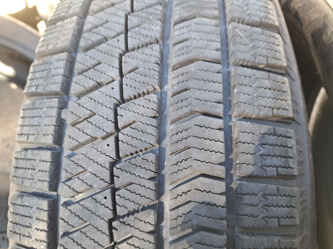 バリ山！205/60R16×4絶対人気ブリヂストンブリザックVRX！送料￥900