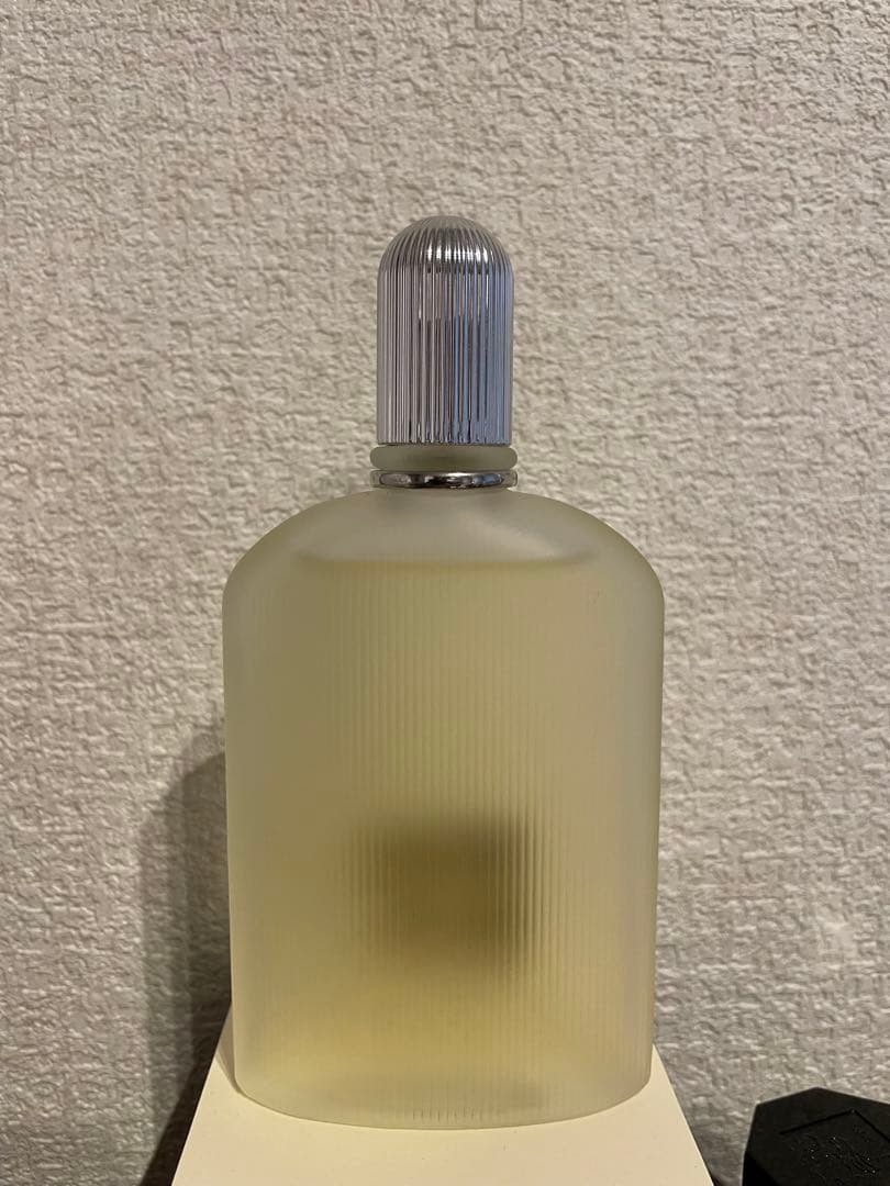 トムフォード グレイ ベチバー オードトワレ 100ml箱無