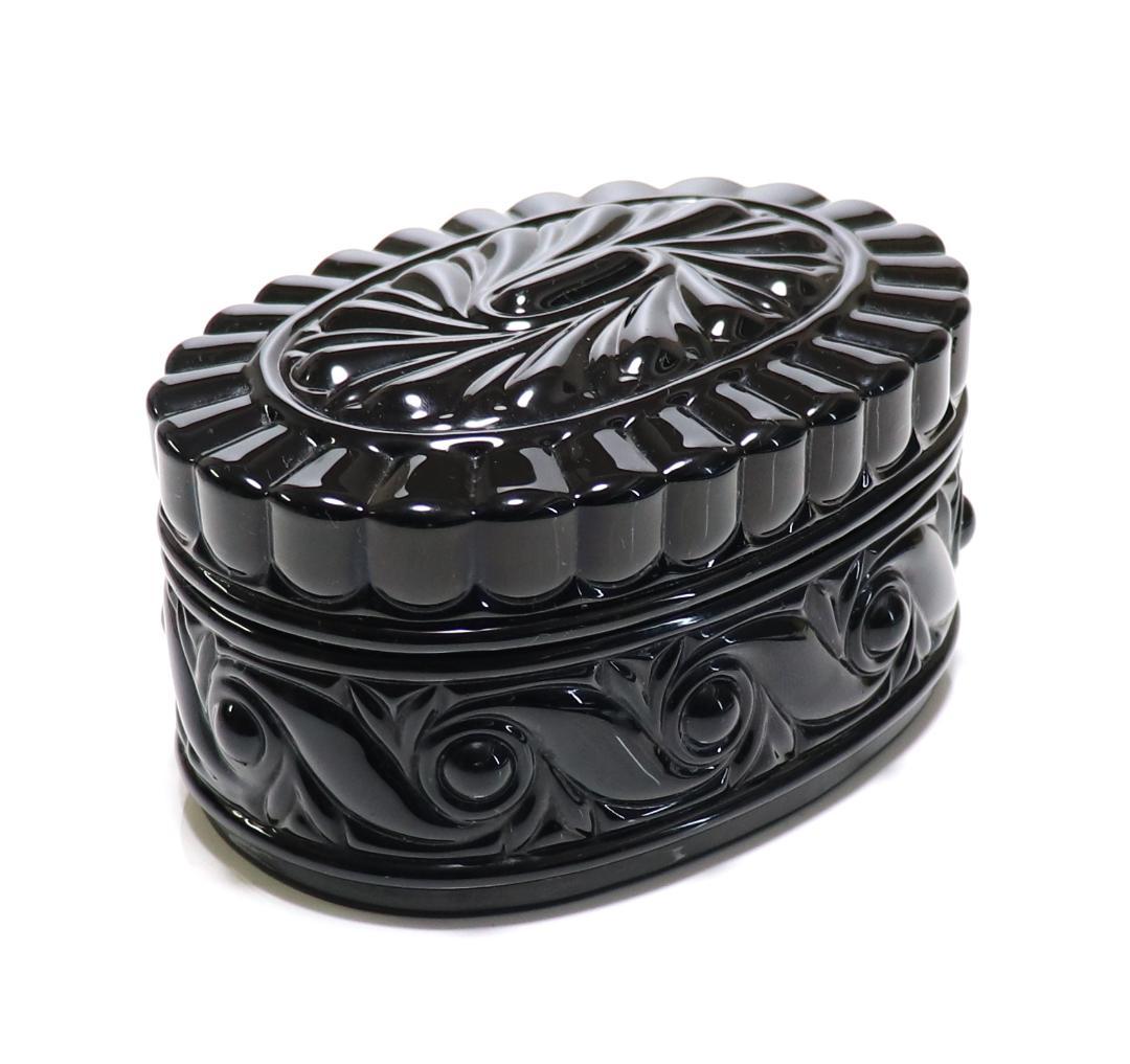 バカラ 希少型 最大 690g ブラッククリスタルガラス製 漆黒の蓋物 ロシア