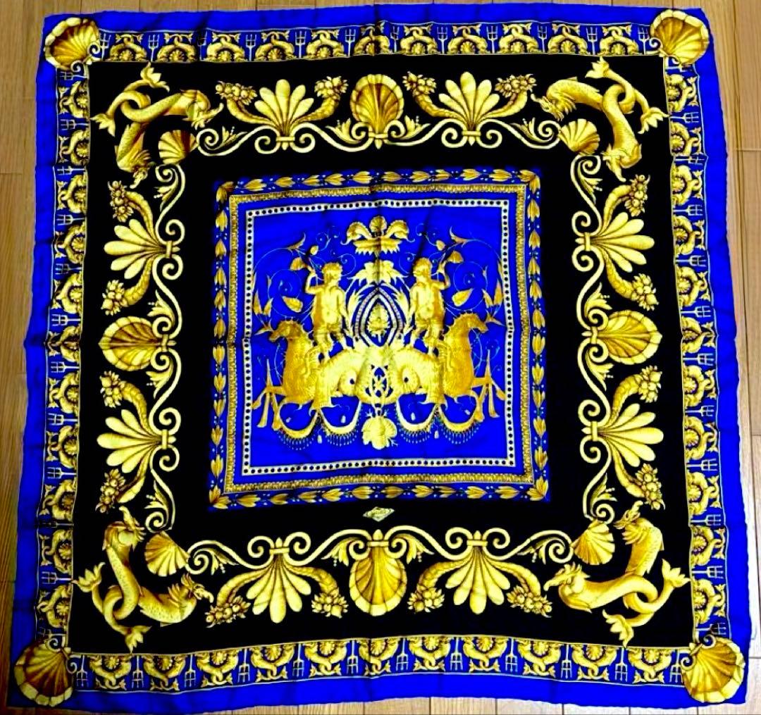 Versace スカーフ シルク100% ネイビー ゴールド ブラック ブルー
