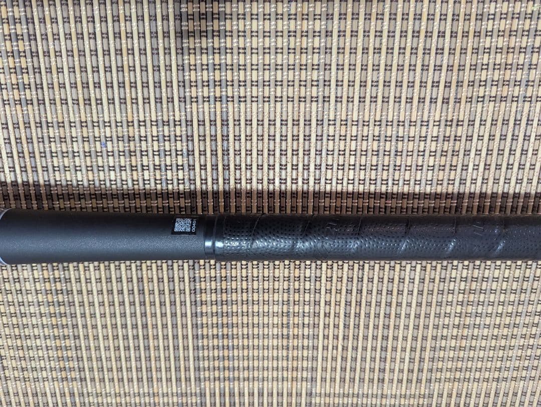 【お得！】新品・軟式用レガシー ミドル(84cm/730g)(バットケース付)