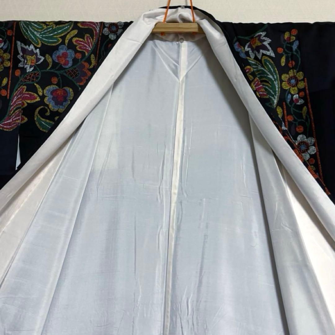 【振袖】 個性的な花模様 市松紋様 着物 袷 小振袖 身丈約159cm