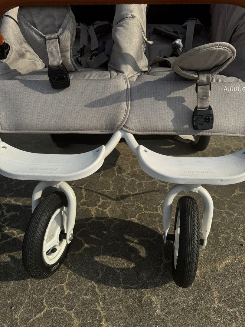 エアバギー ココダブルフロムバース　双子年子ベビーカー　付属品あり