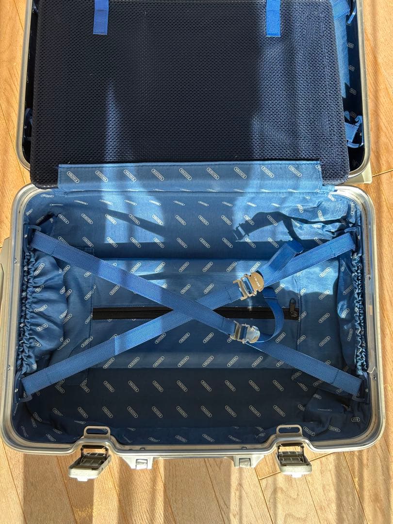 RIMOWA リモワ シルバーインテグラル35L 希少 ドイツ製 凹みなし 美品