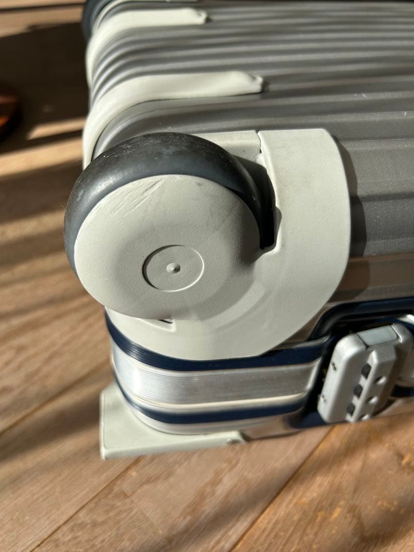 RIMOWA リモワ シルバーインテグラル35L 希少 ドイツ製 凹みなし 美品