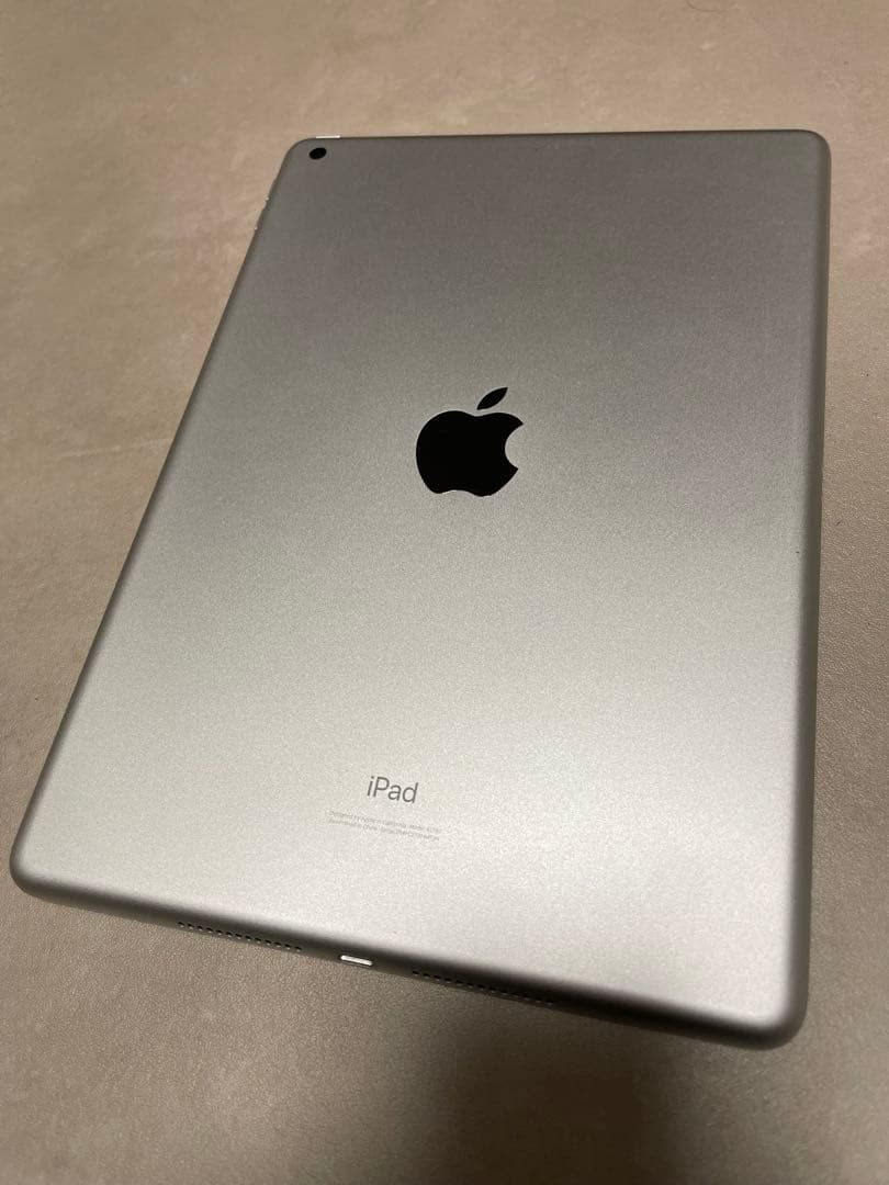 【美品】Apple iPad 第七世代　32GB