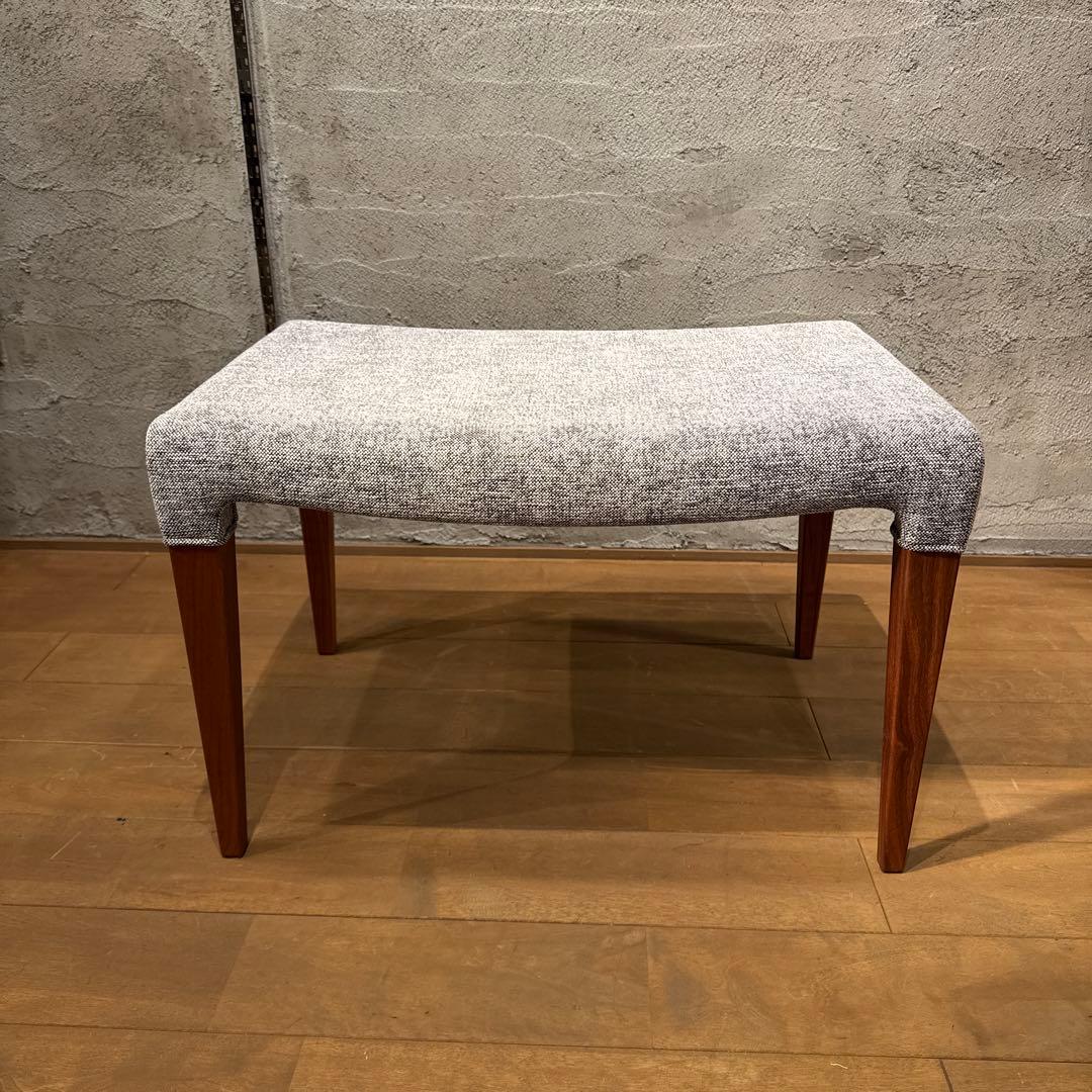 【シュナ】Ritzwell C-LINE スツール ウォルナット