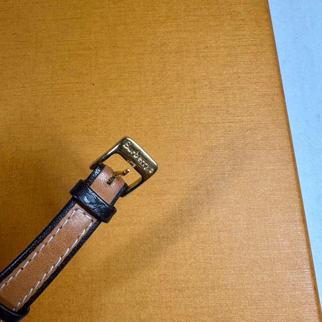 Burberry バーバリー ノバチェック　レディース腕時計 ホワイト文字盤