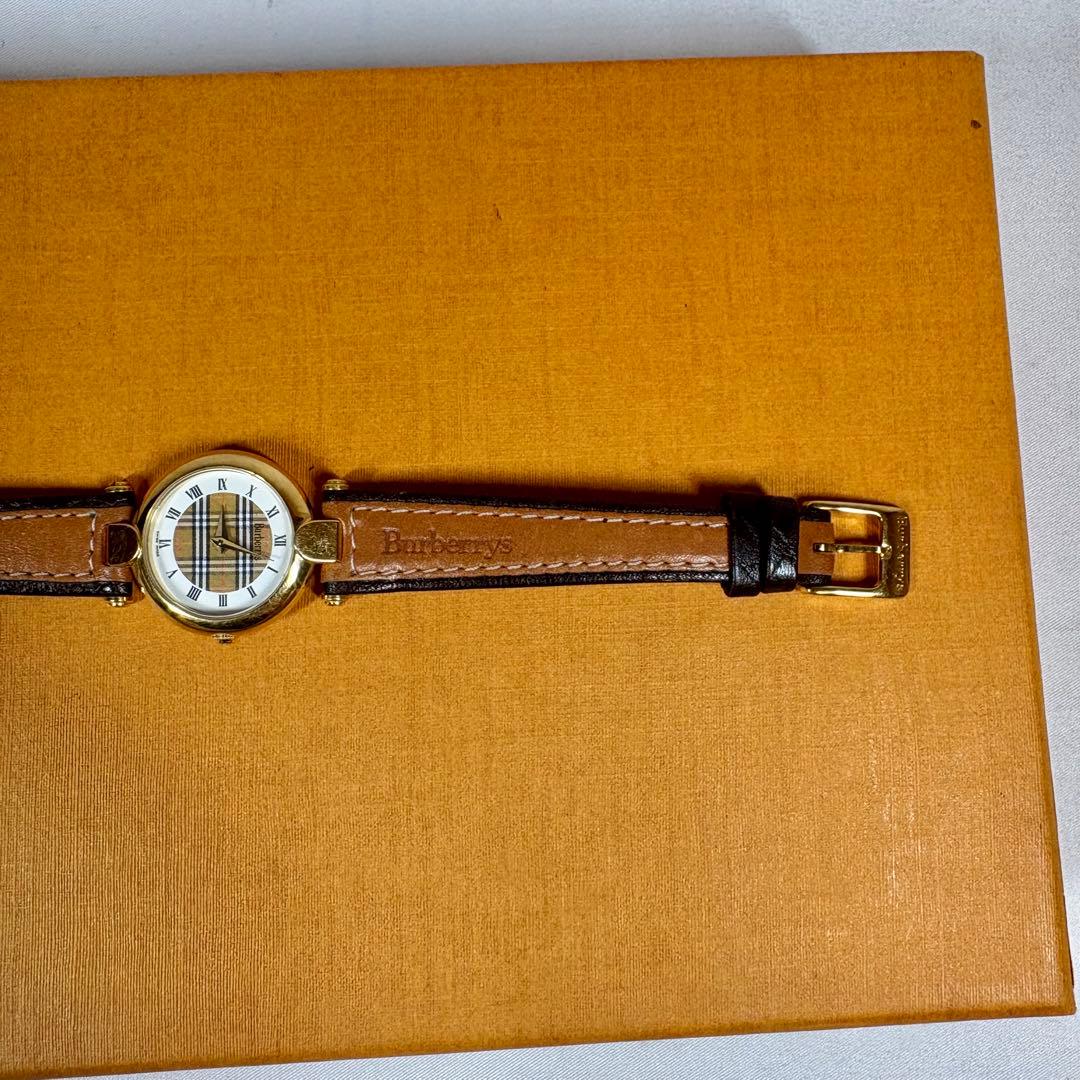 Burberry バーバリー ノバチェック　レディース腕時計 ホワイト文字盤