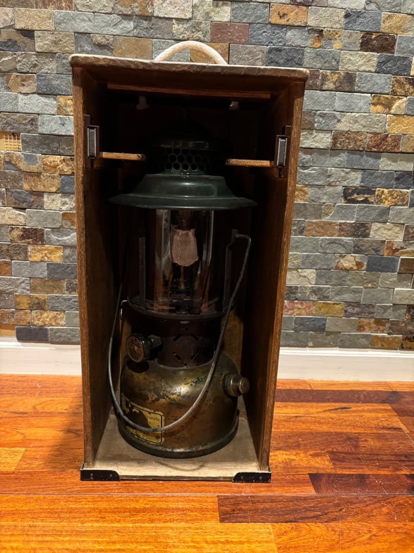 【戦時中軍用 】1946年 B 220D コールマン ランタン ケース付き