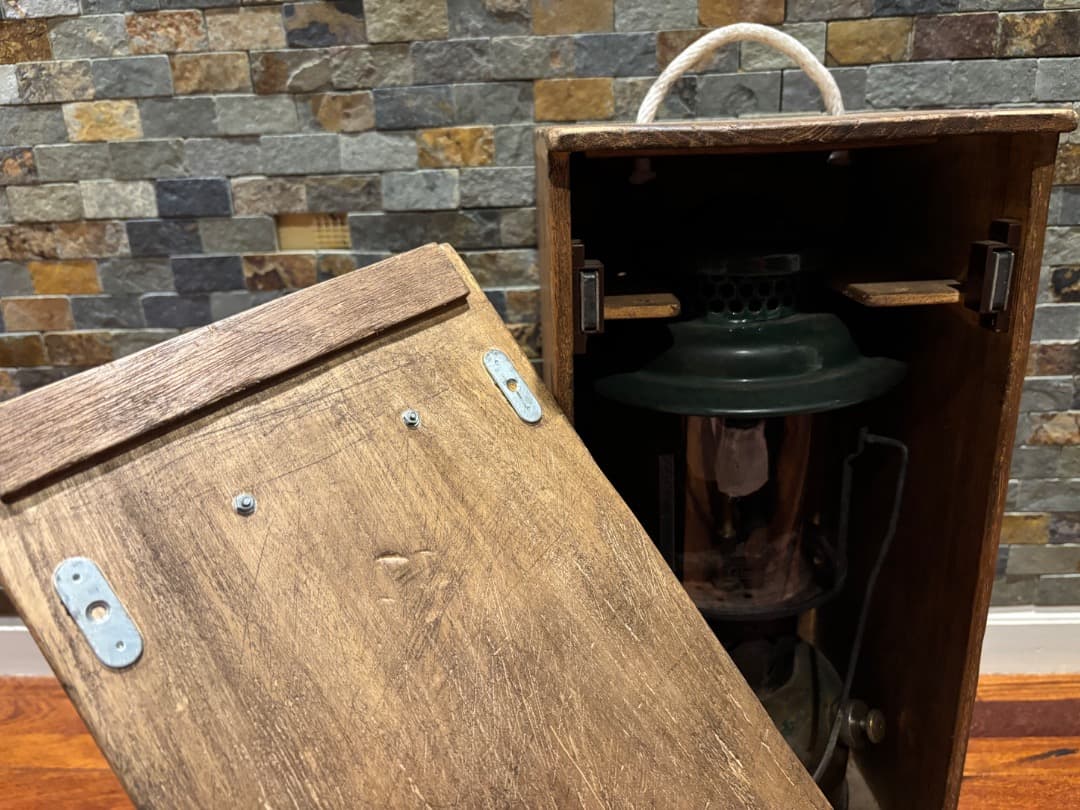 【戦時中軍用 】1946年 B 220D コールマン ランタン ケース付き