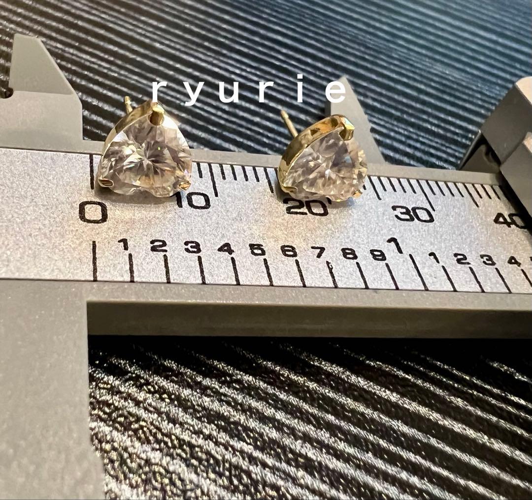 18金レディースピアス MOISSANITE HEART