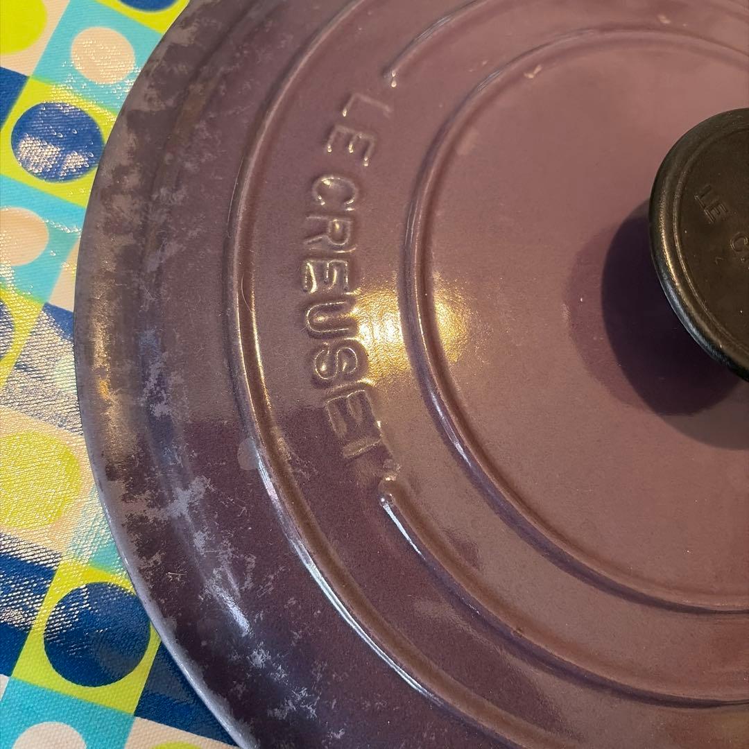 Le Creuset パープル　24