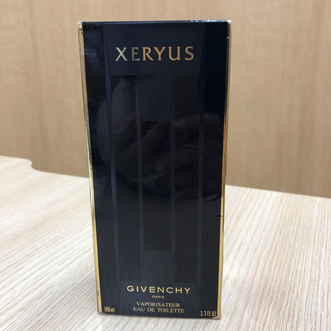 □ジバンシイ　キセリュズ　オードトワレ　100ml　残 約9割