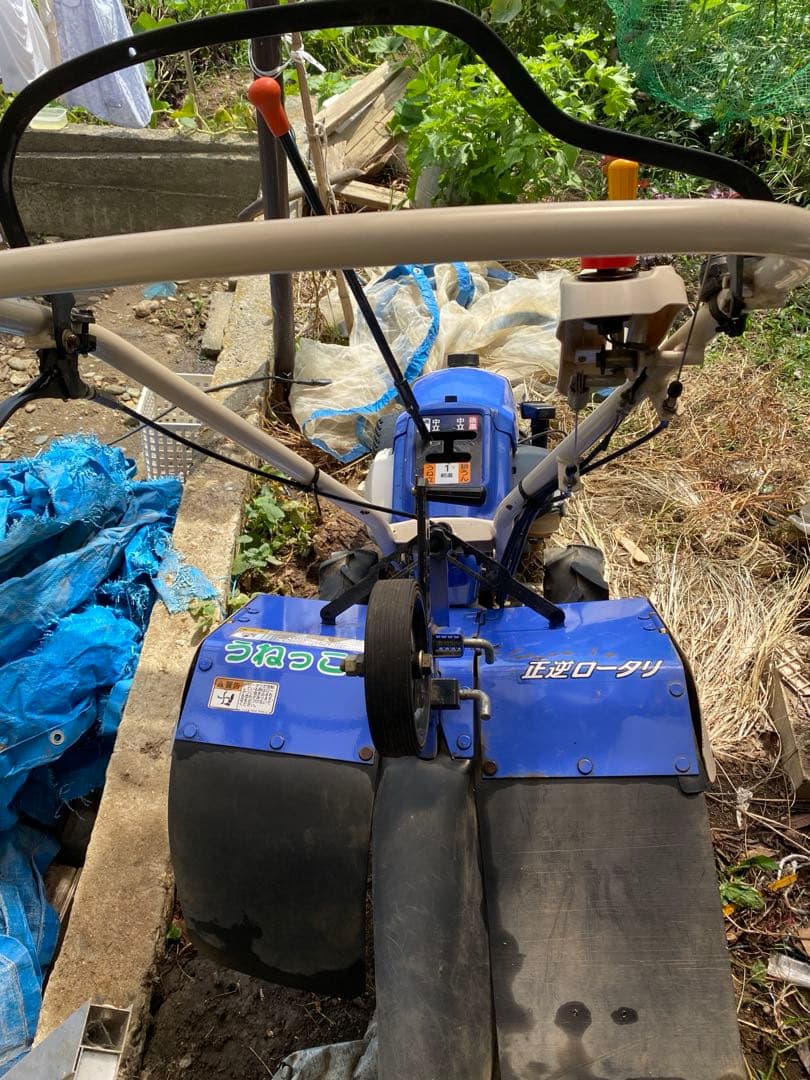 ISEKI T-600 耕運機 青色