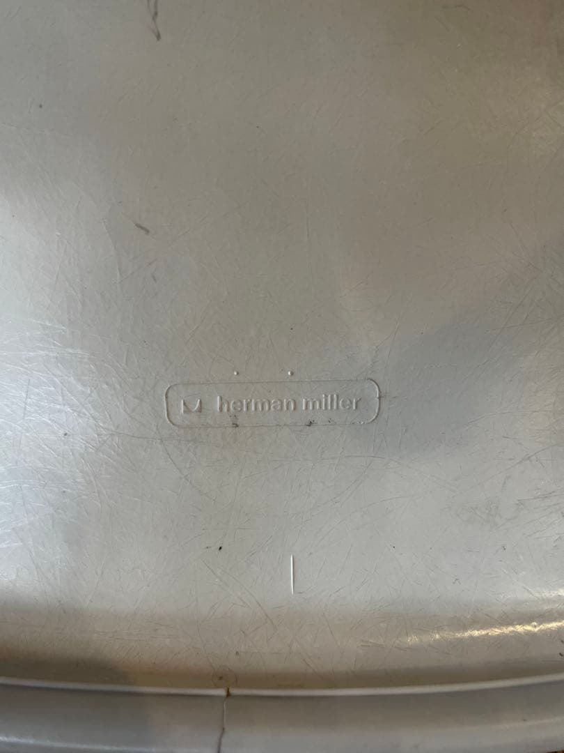 ハーマンミラー　イームズ シェルチェア 3rd①