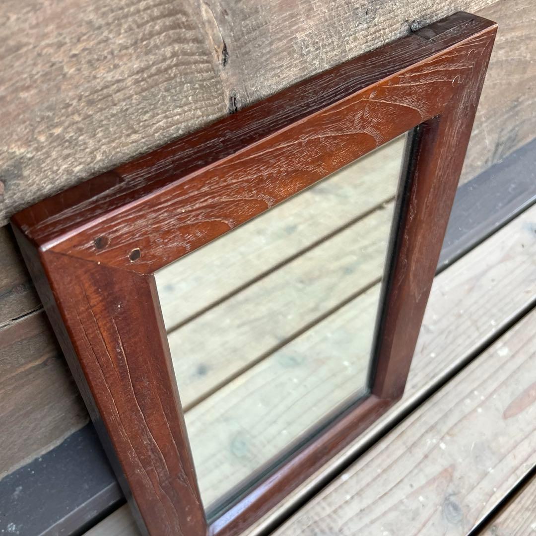 オールドチーク材の壁掛け鏡 40cm × 30cm こげ茶 木製フレーム 無垢材