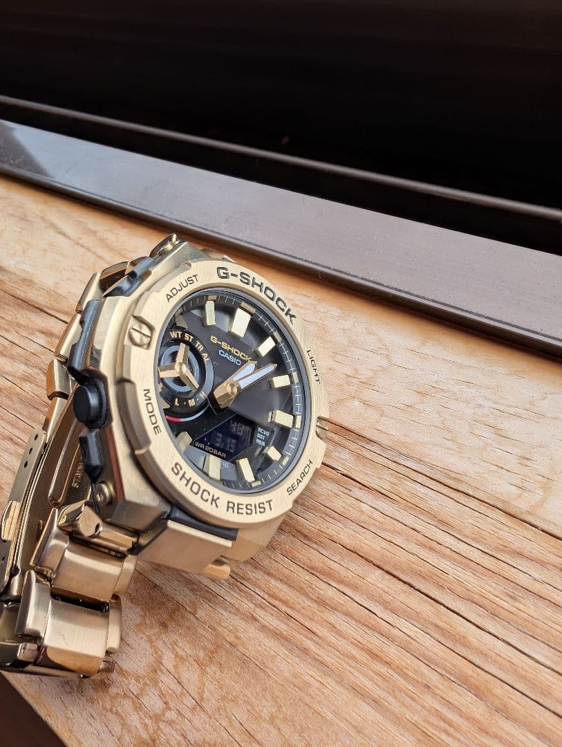 G-SHOCK ゴールド　GST-B500