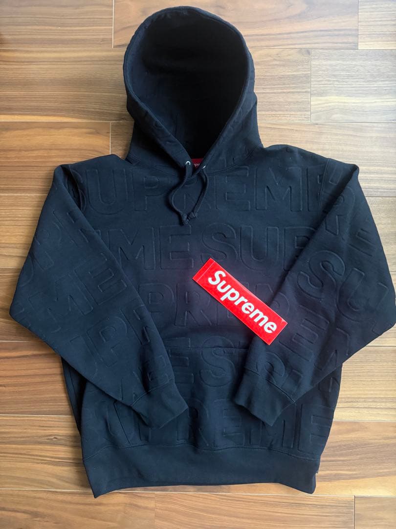 ※2/7まで限定価格 supreme エンボスロゴパーカー