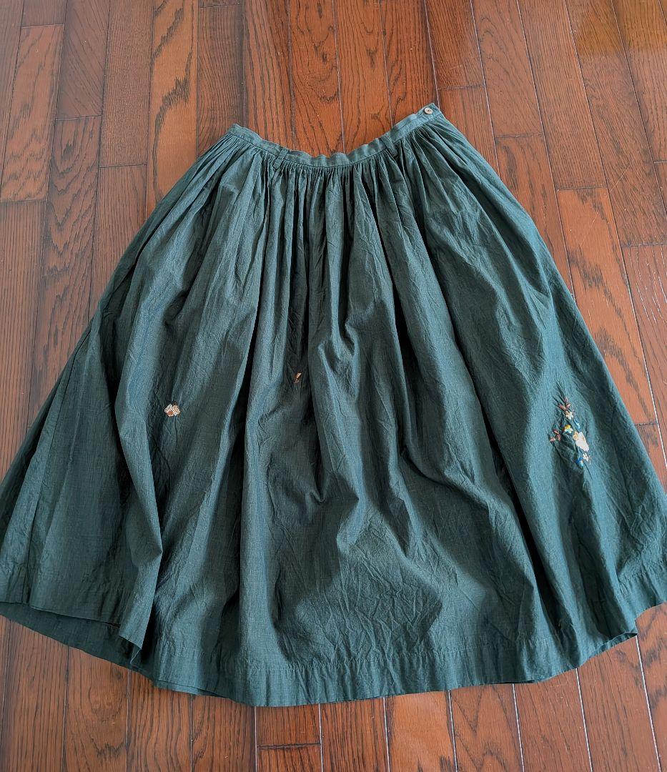 45rpm刺繍入りスカート