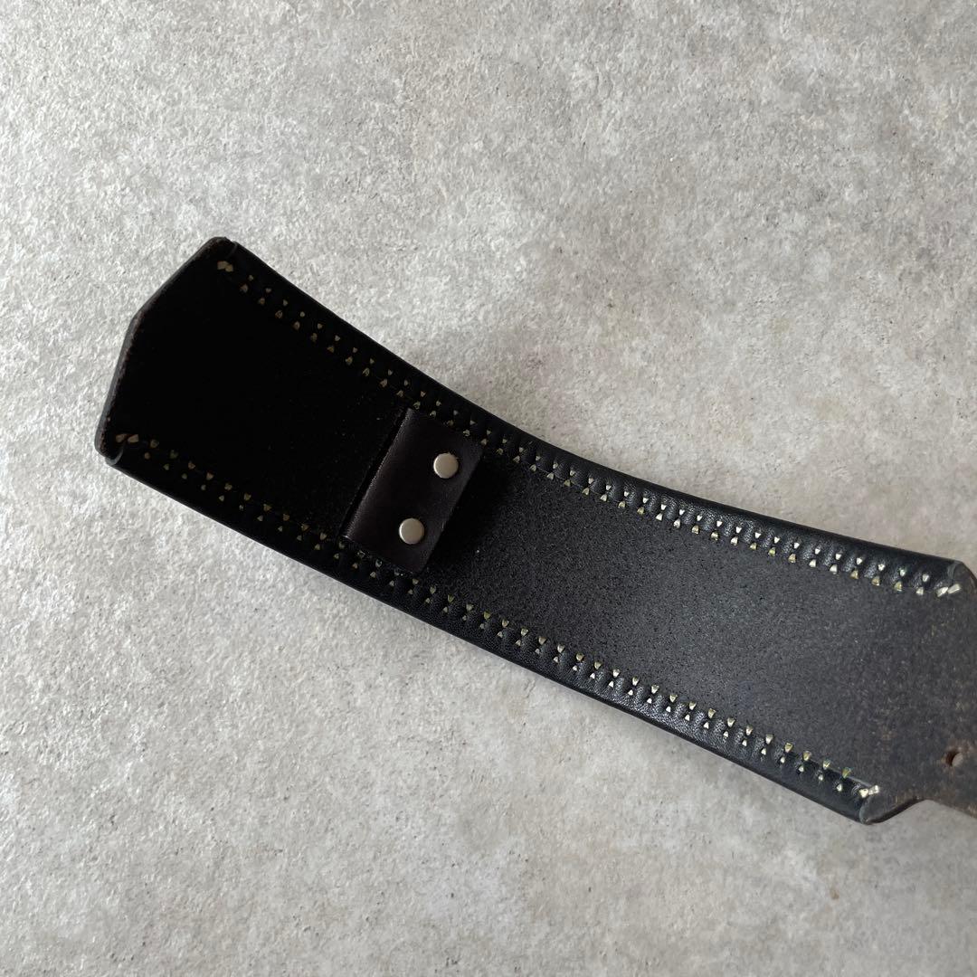 美品 渋谷 ブランド古着 ショップ購入 レザーブレスレット スタッズ付き