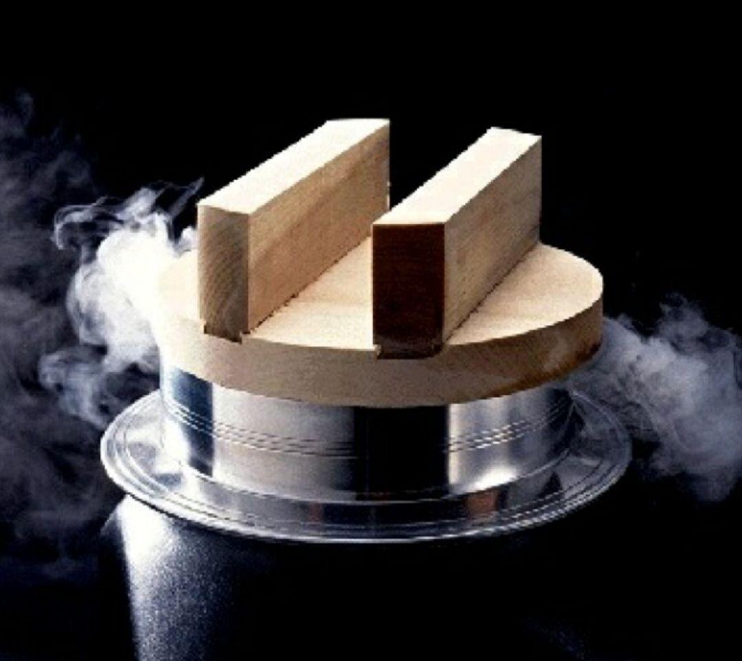 【未使用品】羽釜26cm(2.3升) 　お釜　蓋付き アルミ製　カン付　説明書付