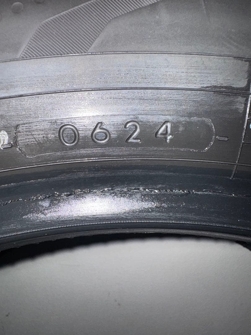 SQUAREYokohama タイヤ2本セット　225/60R18