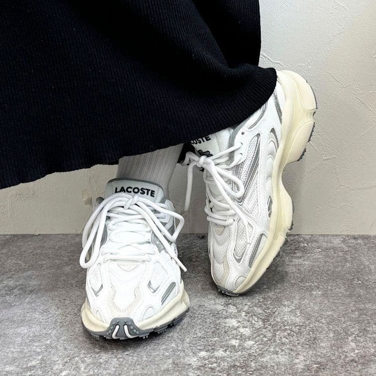 未使用 ラコステ L003 2K24 メタリックレザー メッシュ スニーカー